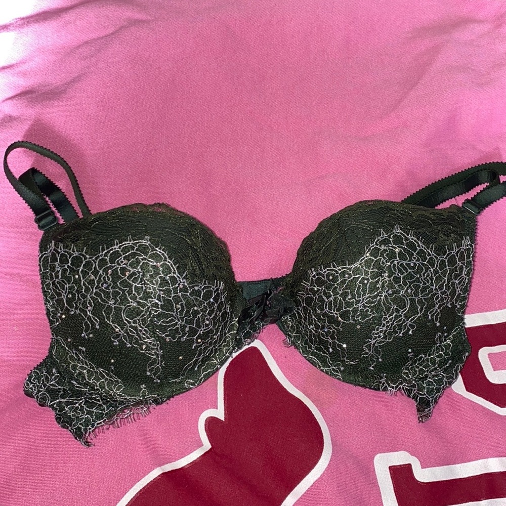 Dream angels push up rhinestone lace bra size 32B Victoria secret